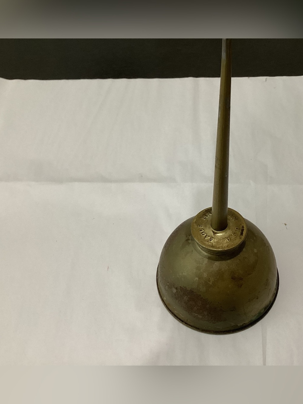 Vt. Eagle Thumb pump-oil can. (Thumb oiler). Traditionally used for lubricating